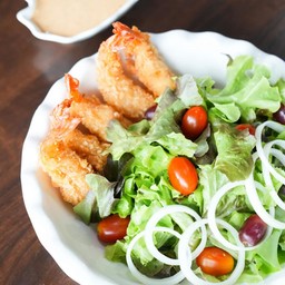 สลัดกุ้งกรอบ