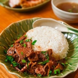 ข้าวลาบ-เนื้อตุ๋น