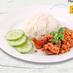 ข้าวหมูทอดกระเทียม