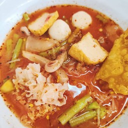 เกาเหลาเย็นตาโฟต้มยำ