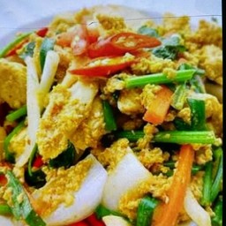 ข้าวผงกระหรี่ไก่