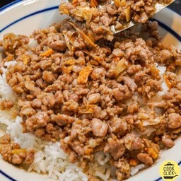 หมูสับผัดกระเทียม