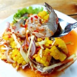 ยำข้าวโพดกุ้งสด