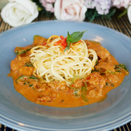 สปาเก็ตตี้พะแนงหมู