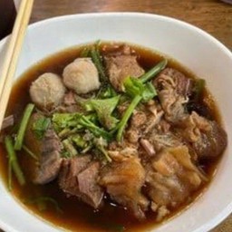 ก๋วยเตี๋ยวเนื้อ - แห้ง