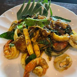 ผัดฉ่าทะเล