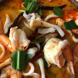 ต้มยำรวมมิตร/น้ำข้น/ ถ้วย