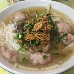 จั๊บญวนหมูเด้ง
