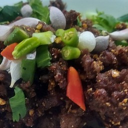 ลาบหมูทอด