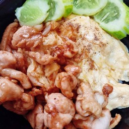 ข้าวไก่กระเทียม