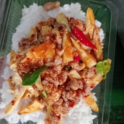 หน่อไม้้หมูสับ