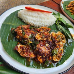 ข้าวหอยลายผัดพริกเผา