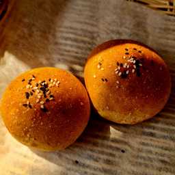 Whole wheat dinner roll [2x]