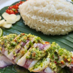 ข้าวหมึกไข่นึ่งมะนาว