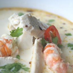 ต้มข่าทะเล