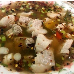 ต้มแซบหมู