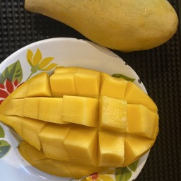 ผลไม้สดปอกพร้อมทาน-แม่เหียะ ผลไม้สดปอกพร้อมทาน