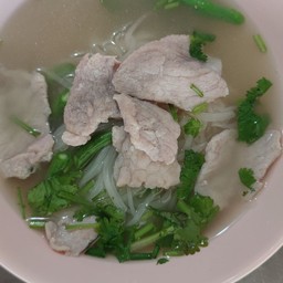 ก๋วยเตี๋ยวหมู