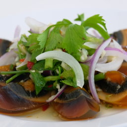 ยำไข่เยี่ยวม้า