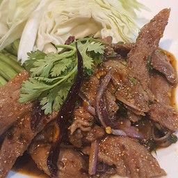 น้ำตกคอหมูย่าง