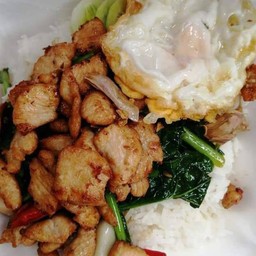 ข้าวคะน้าไก่ทอด