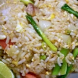 ข้าวผัดหมูสับ