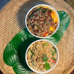 กะเพราพิเศษใส่ใจ