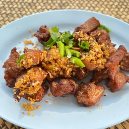เเหนมซี่โครงหมูทอด