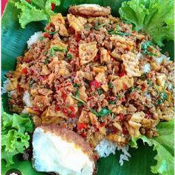 ชุดเซ็ทกะเพราหมูยอ+หมูสับผัดพริกแห้ง