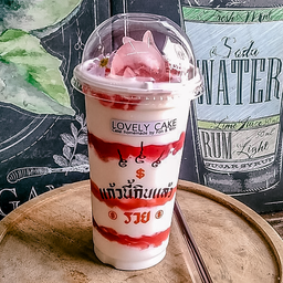 นมสดปั่นแยมสตรอเบอรี่ (ปั่น)