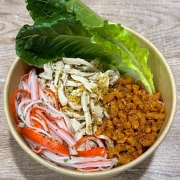 หมี่ไก่ฉีกปูอัด น้ำพริกกากหมู