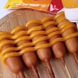 คอนด็อกชีสรสเนยหอม(ไม้เล็ก)ราดซอสชีส