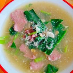 ราดหน้าหมูหมัก