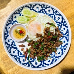 ข้าวกะเพราเนื้อสับ