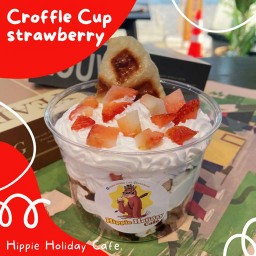 ครอฟเฟิล คัพ วิปครีม สตอเบอร์รี่