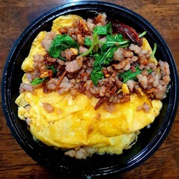 ข้าวไข่ข้นกะเพรา