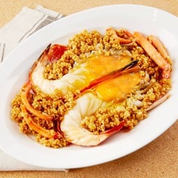 กุ้งแม่น้ำหลังทอดเกลือหน้าหมกกระเทียม