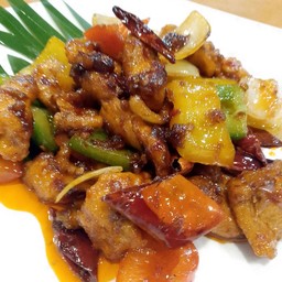 ไก่ผัดเม็ดมะม่วง