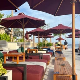 White Rock Beach Club