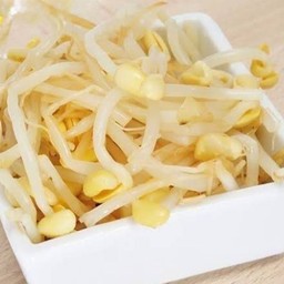 ถั่วงอกลวก