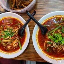 重庆面庄 บะหมี่ฉงชิ่ง