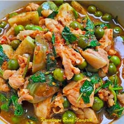 แกงป่าใส่ไก่