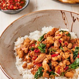 [อร่อยซ่ากับโค้ก] ข้าวกระเพราไก่ +  โค้ก ออริจินัล (กระป๋อง) 