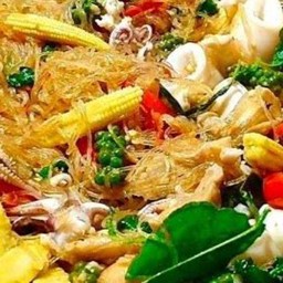 วุ้นเส้นผัดขี้เมา