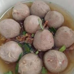 ลูกชิ้นเนื้อลวก