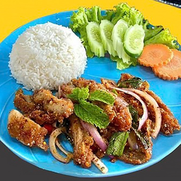 LM ข้าวยำหมูแซ่บญาญ่า