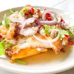 ยำไข่ดาว