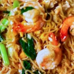 มาม่าผัดขี้เมารวม