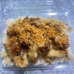 หมูกรอบกระเทียม