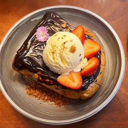 โทสต์ช็อคโกแลตสตอเบอรี่